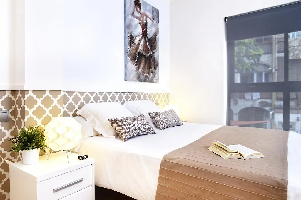 Feelathome Center Apartments Barcelona