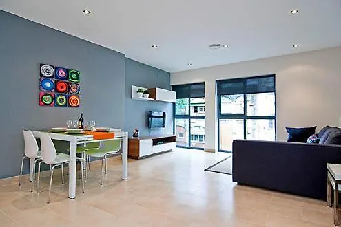 Feelathome Center Apartments Barcelona
