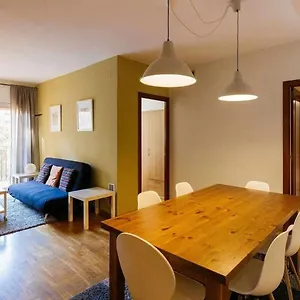 Comfortable 4 2bath W Balcony Barcelone