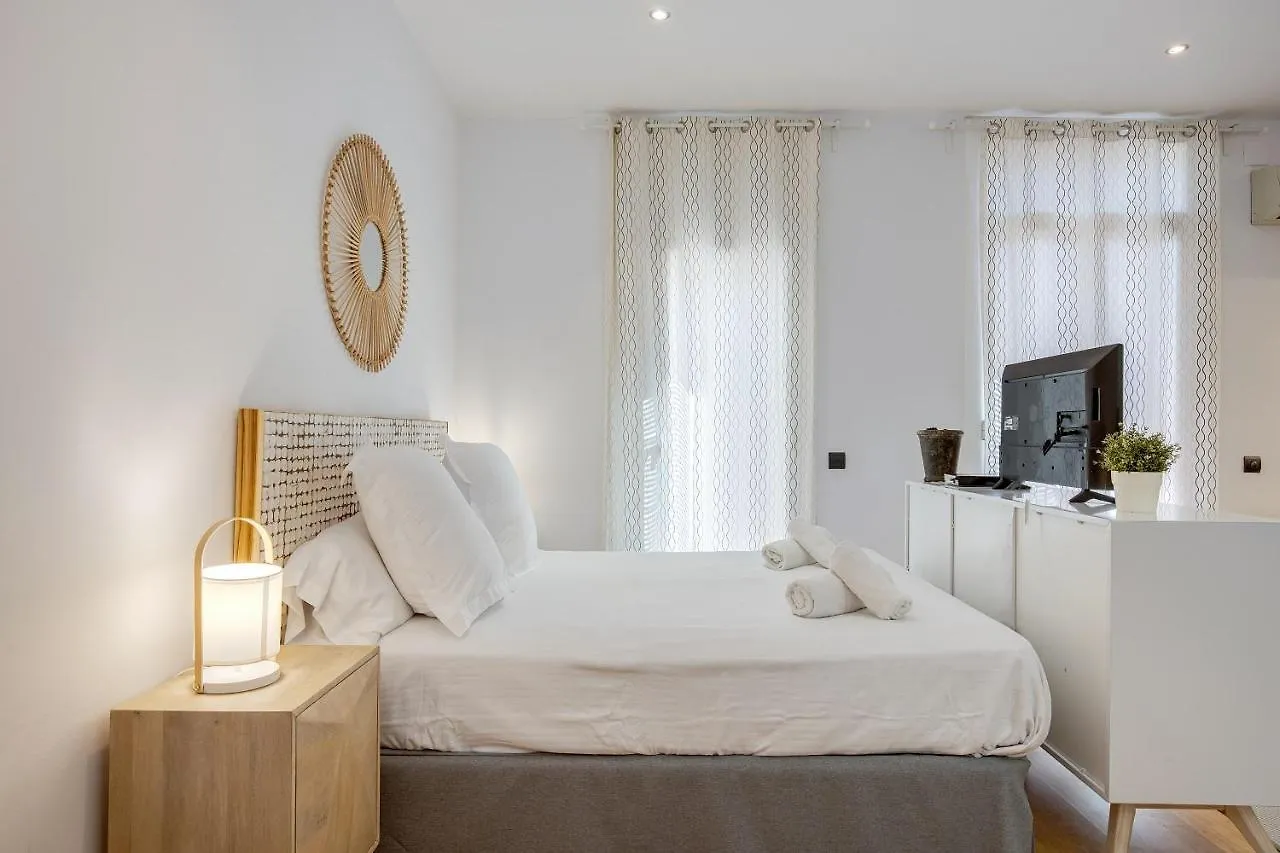 Feelathome Center Apartments Barcellona