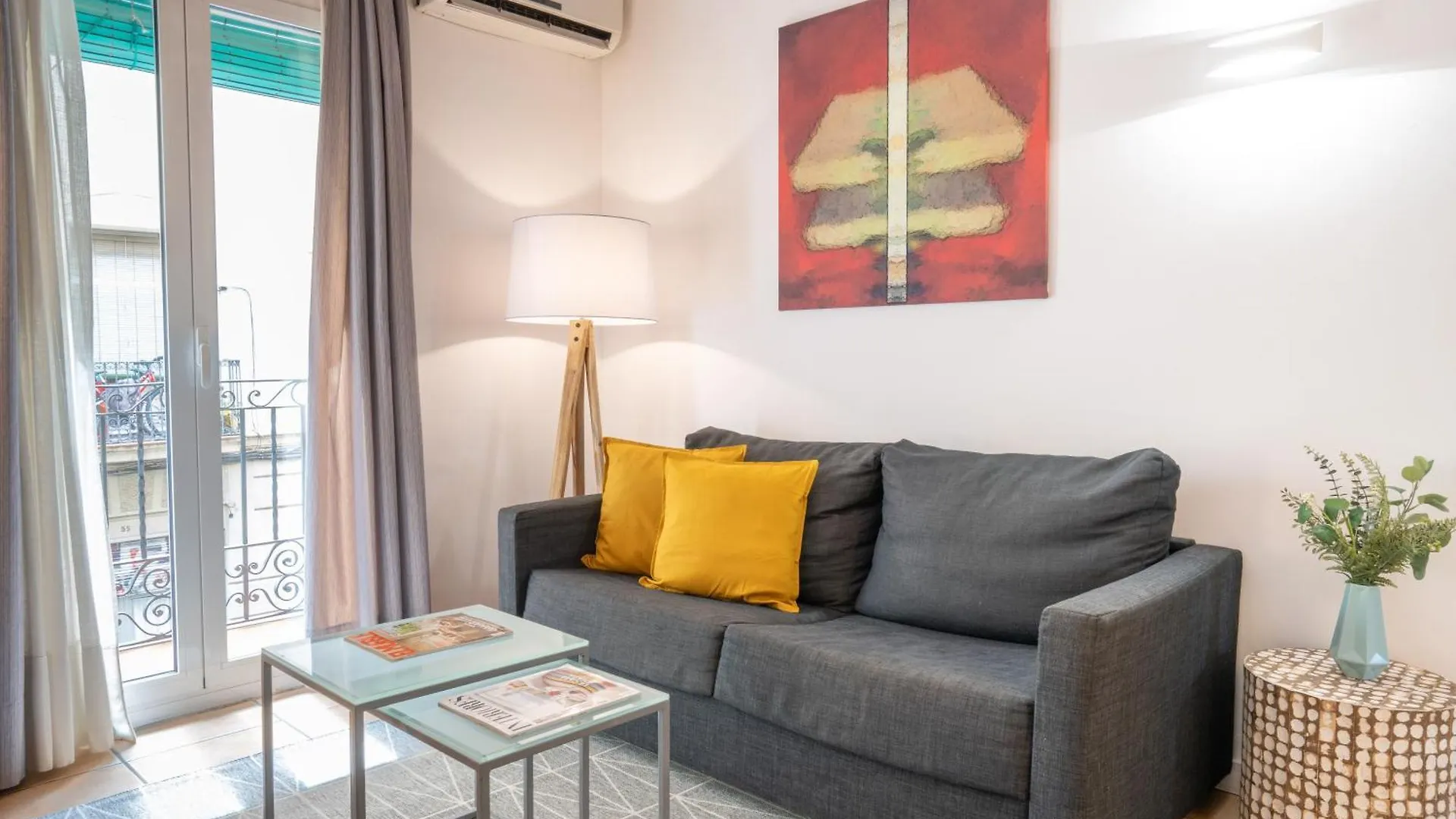 Feelathome Center Apartments Barcellona